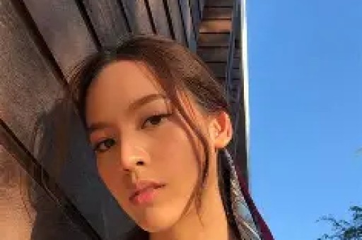 鹿晗再次陷入绯闻风波3亿婚房内景曝光与关晓彤八年感情细节披露