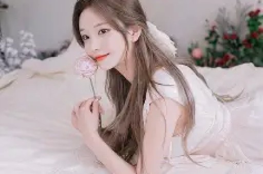 美女壁纸﹣明星绯闻性感女神﹣张馨予春日校服少女